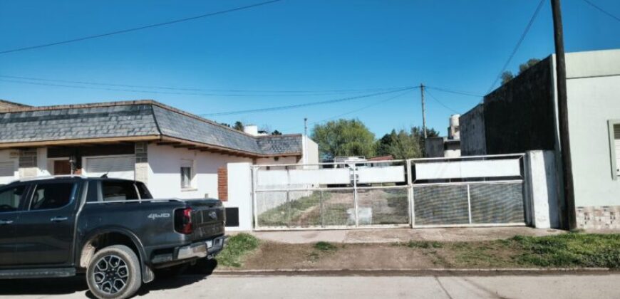CASA Y TERRENO
